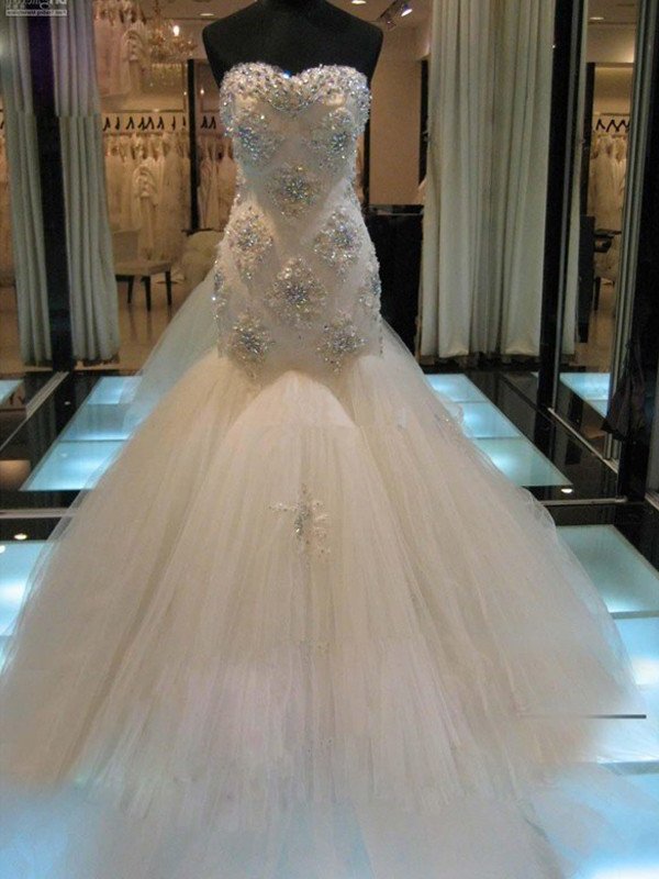 Sleeveless Trumpet/Mermaid Beading Chapel Sweetheart Train Tulle Wedding Dresses