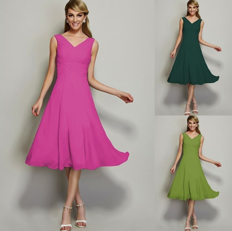 Pleats Short A-Line/Princess Sleeveless V-neck Chiffon Bridesmaid Dresses