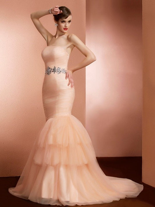 Sleeveless Trumpet/Mermaid Strapless Beading Long Net Dresses