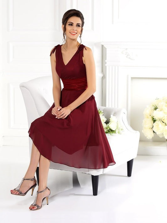 Sleeveless V-neck Short A-Line/Princess Chiffon Bridesmaid Dresses