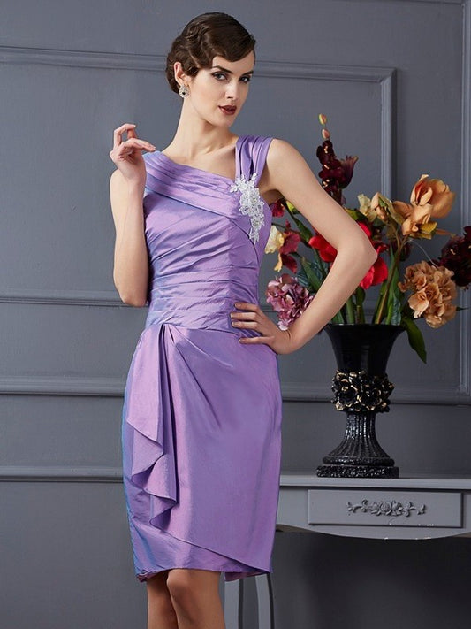 Applique Sleeveless Sheath/Column Short Taffeta Bridesmaid Dresses