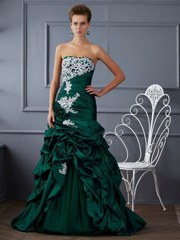 Gown Ball Applique Long Sleeveless Strapless Taffeta Quinceanera Dresses