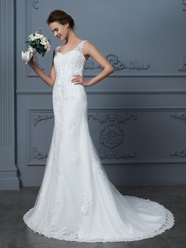 Trumpet/Mermaid Lace Sleeveless V-neck Train Court Tulle Wedding Dresses