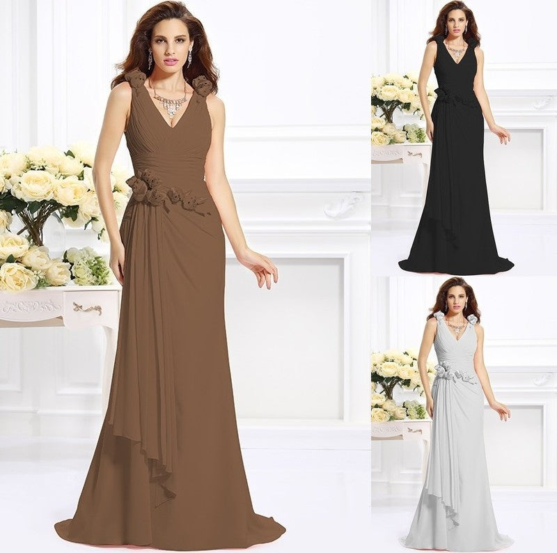 Flower Long V-neck Trumpet/Mermaid Sleeveless Hand-Made Chiffon Bridesmaid Dresses