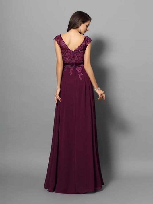 A-Line/Princess Sleeveless Applique Scoop Long Chiffon Dresses