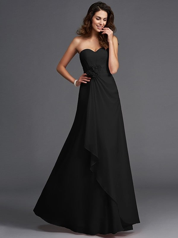 A-Line/Princess Sweetheart Flower Sleeveless Hand-Made Long Chiffon Bridesmaid Dresses