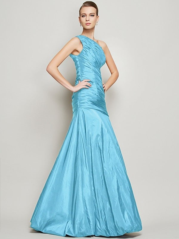 Long One-Shoulder Sleeveless A-Line/Princess Pleats Taffeta Bridesmaid Dresses