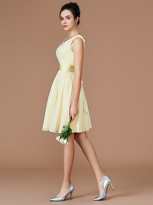 A-Line/Princess Sash/Ribbon/Belt Short/Mini Sleeveless V-neck Chiffon Bridesmaid Dresses