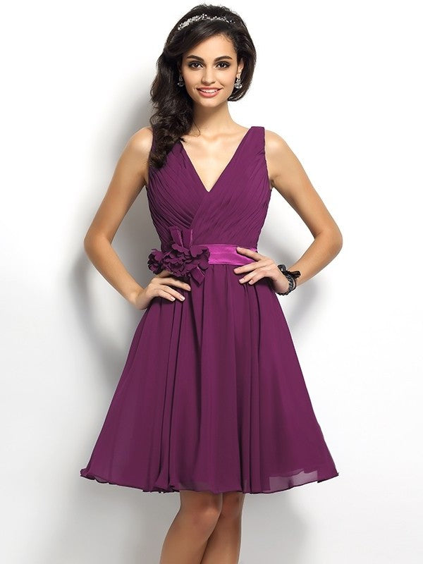 A-Line/Princess V-neck Short Sleeveless Pleats Chiffon Bridesmaid Dresses