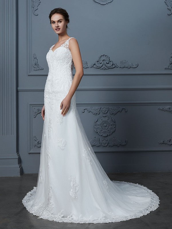 Trumpet/Mermaid Lace Sleeveless V-neck Train Court Tulle Wedding Dresses