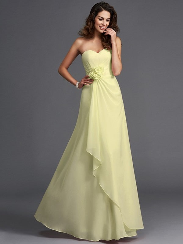 A-Line/Princess Sweetheart Flower Sleeveless Hand-Made Long Chiffon Bridesmaid Dresses