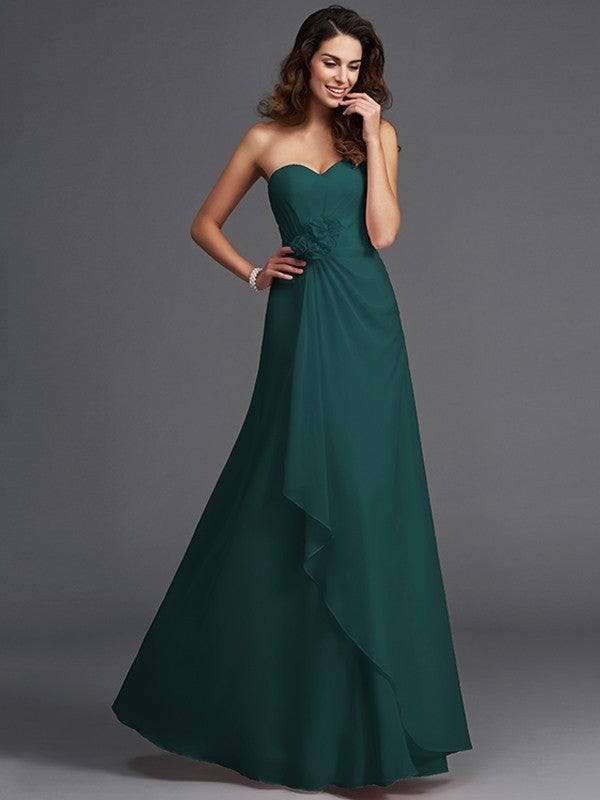 A-Line/Princess Sweetheart Flower Sleeveless Hand-Made Long Chiffon Bridesmaid Dresses