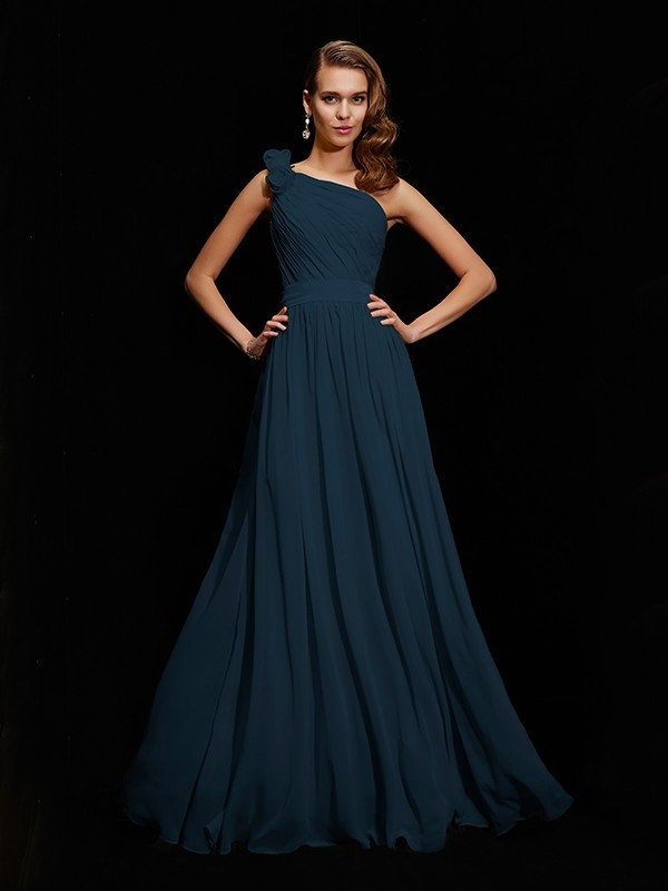 A-Line/Princess Hand-Made Sleeveless Flower One-Shoulder Long Chiffon Bridesmaid Dresses